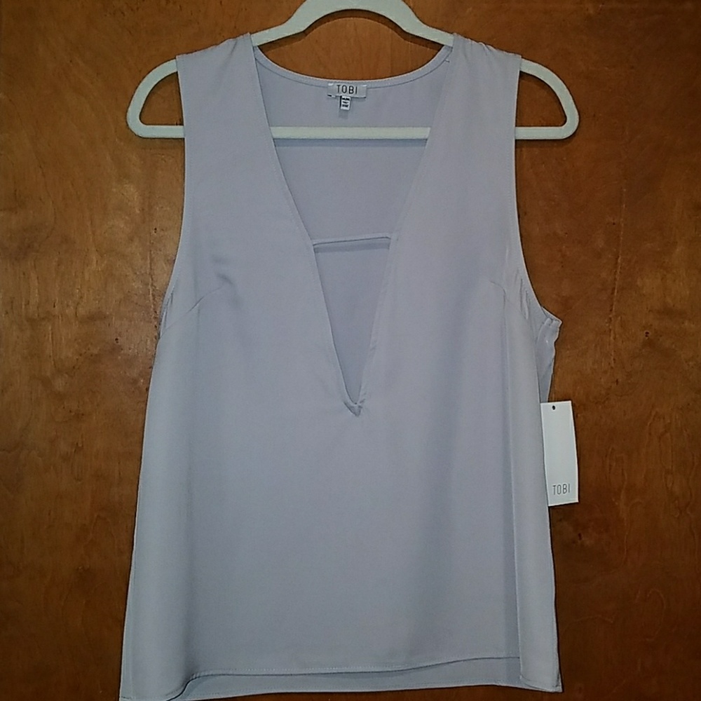 Tobi Grey Keyhole Tank Blouse